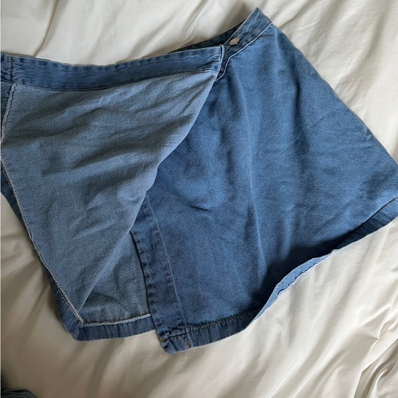 Denim wrap mini skirt 🩵 - Picture 3 of 5